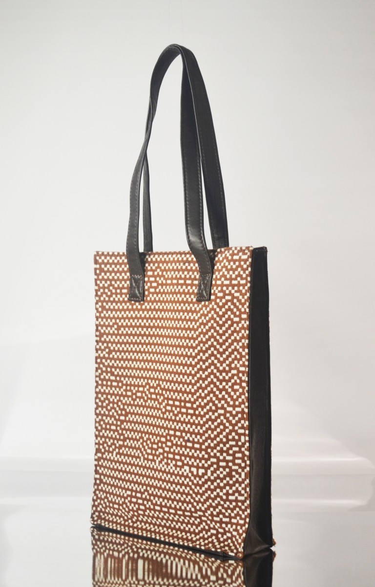 Brown&White tote bag side 1